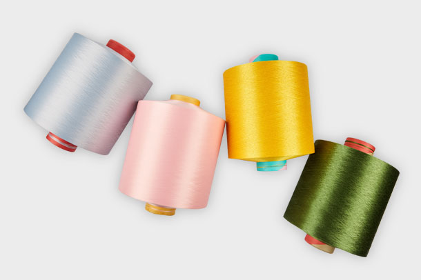 Co jsou polyesterové vlákno a staplové vlákno? jak to poznat?
